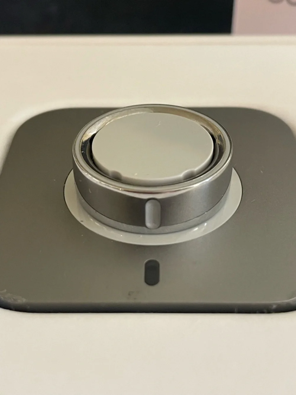Oura ring 4 silver size 9 Bluetooth activity tracker